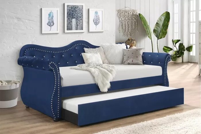 RadiantRendezvous Royal Daybed Oasis