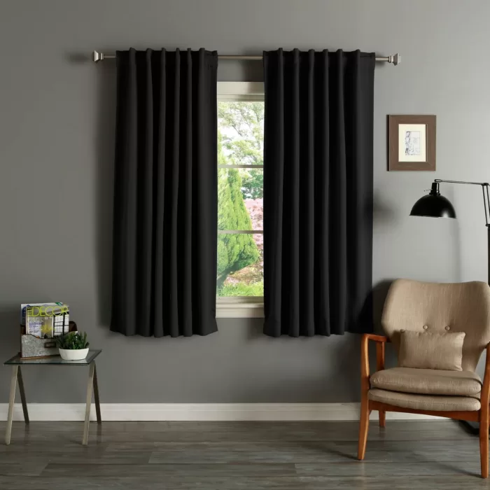 RadiantRendezvous Royal Window Elegance