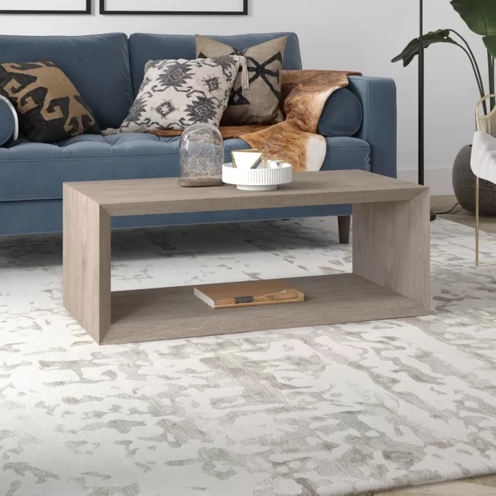 PlushPanache Velvet Centerpiece