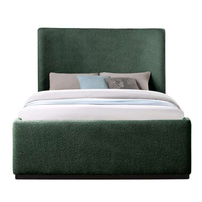 VelvetVignette Tranquil Nook