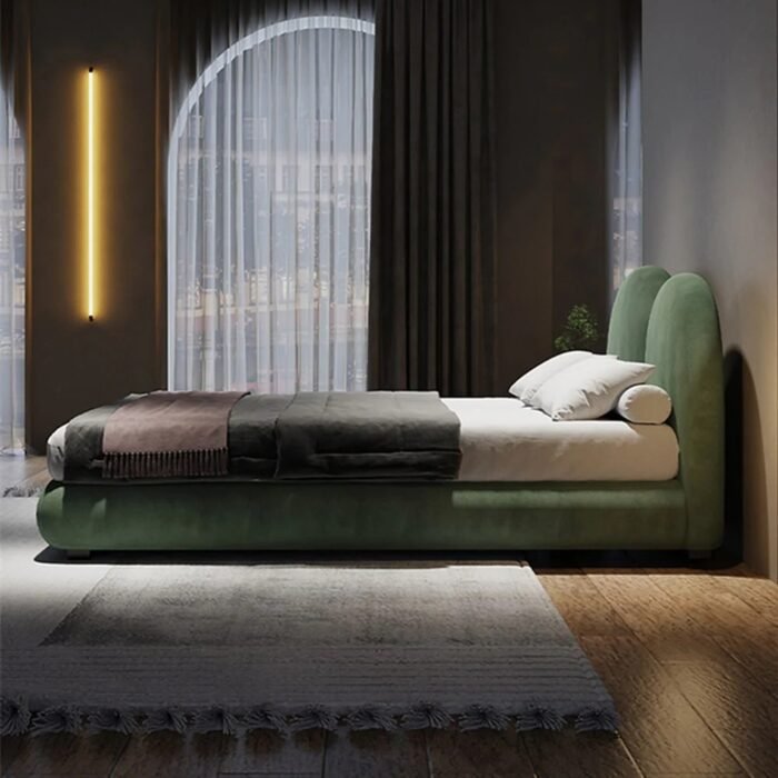 Anita Victoria Bed