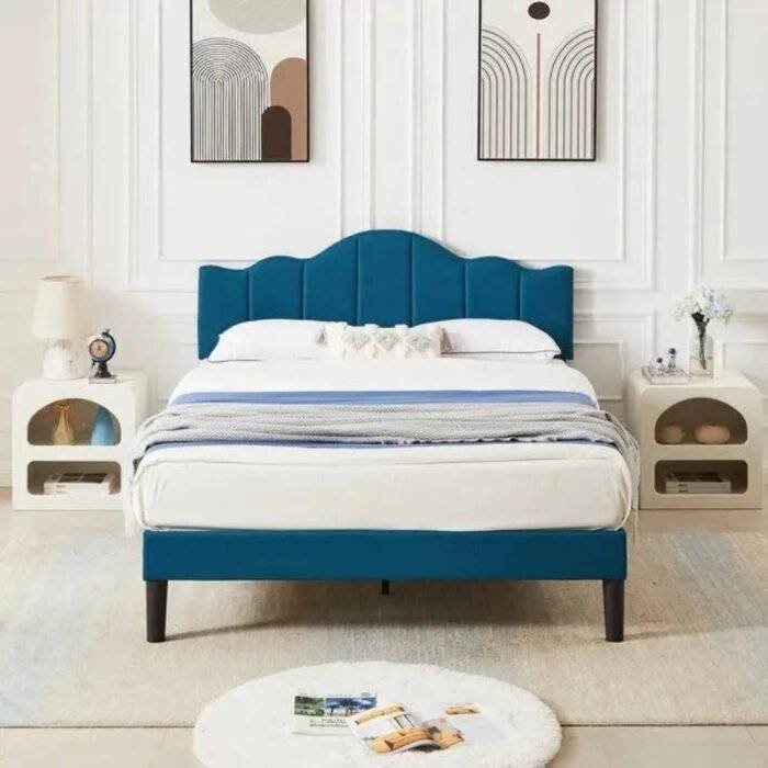 Anna Victoria Curve Bed